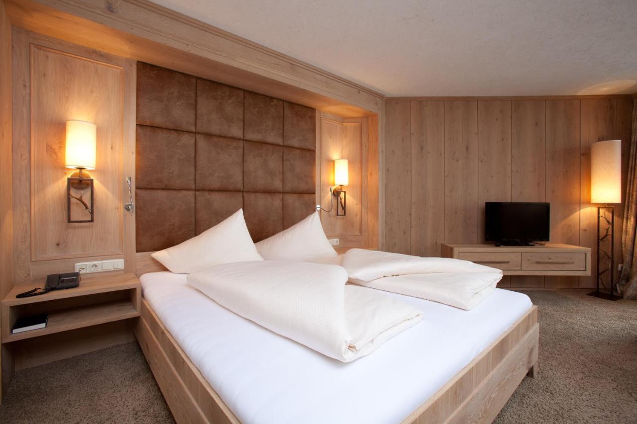 Hotel Lumberger Hof Gran Bagian luar foto