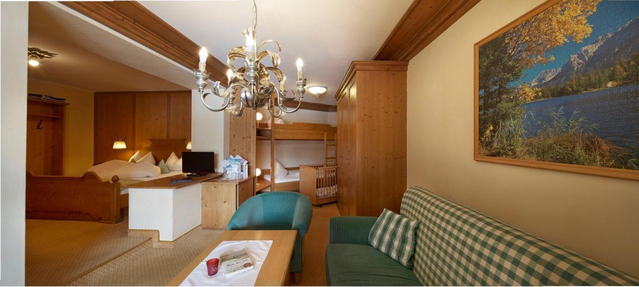 Hotel Lumberger Hof Gran Bagian luar foto